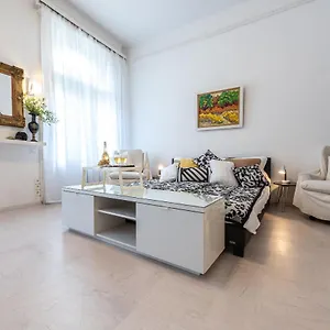 Vintage Elegance Mostcentralapt !vaci Street! Budapest