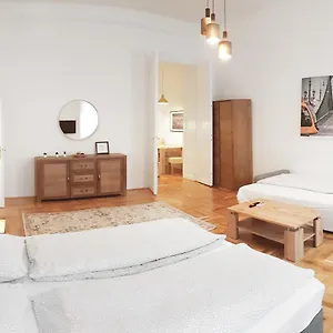 Luxury New Cozy Flat At Dob Street Nearby Gozsdu Court Apartamento