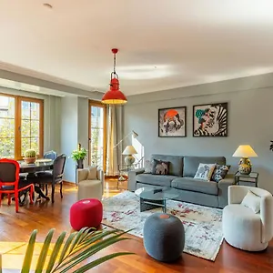 https://outstanding-flat-with-calming-view-nisantasi.istanbul-turkeyhotels.com